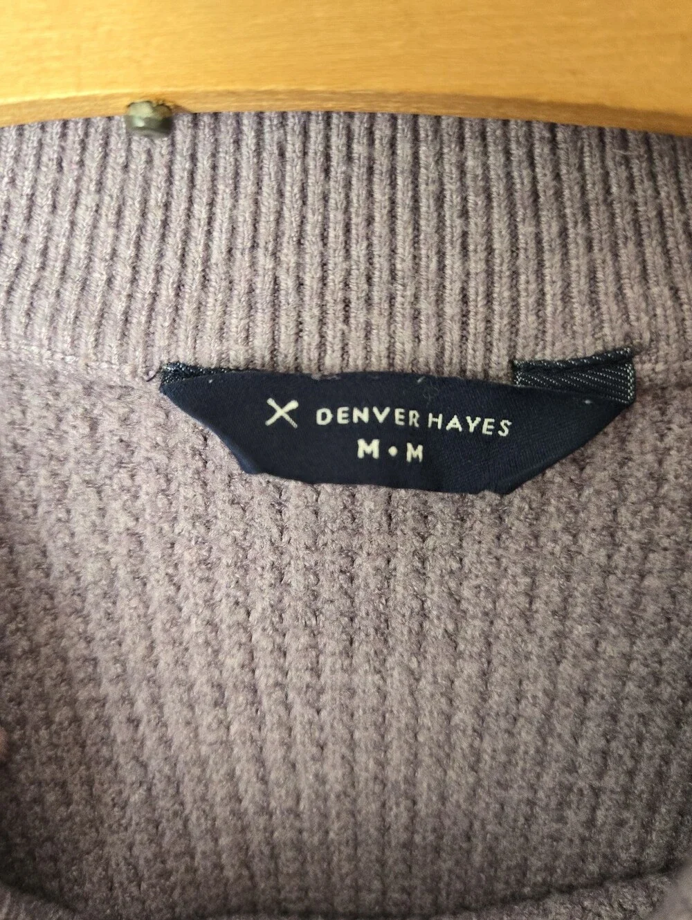 Denver Hayes Lavender Textured Knit Sweater Medium - Picture 3 of 4